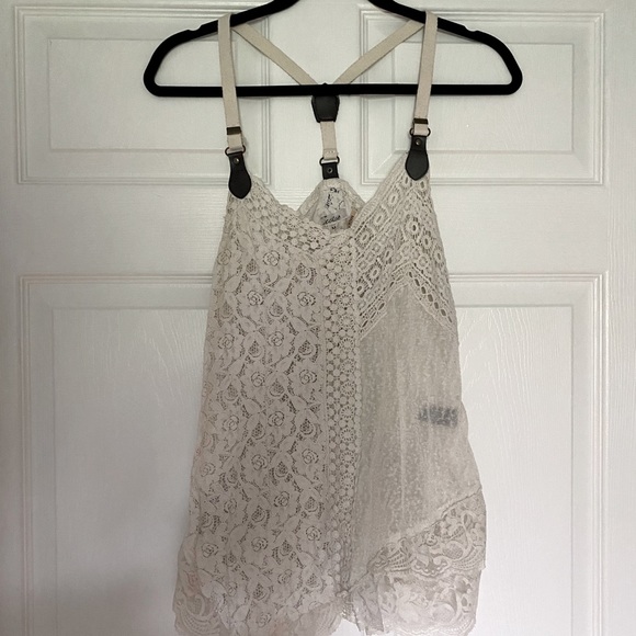 Unique Lace Tank Top - Picture 1 of 1